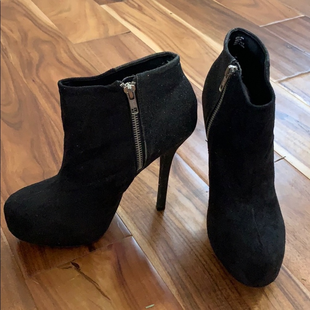 Aria Black Booties